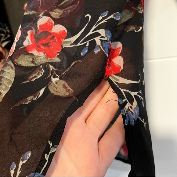 Open Floral Kimono Style Top - Picture 13 of 14